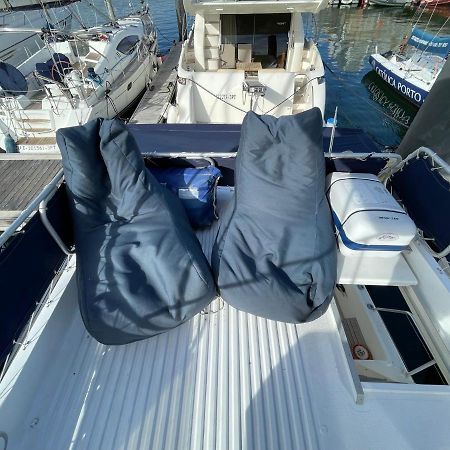 Готель Infantman Yatch Віла-Нова-де-Гая Екстер'єр фото