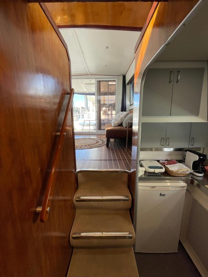 Готель Infantman Yatch Віла-Нова-де-Гая Екстер'єр фото
